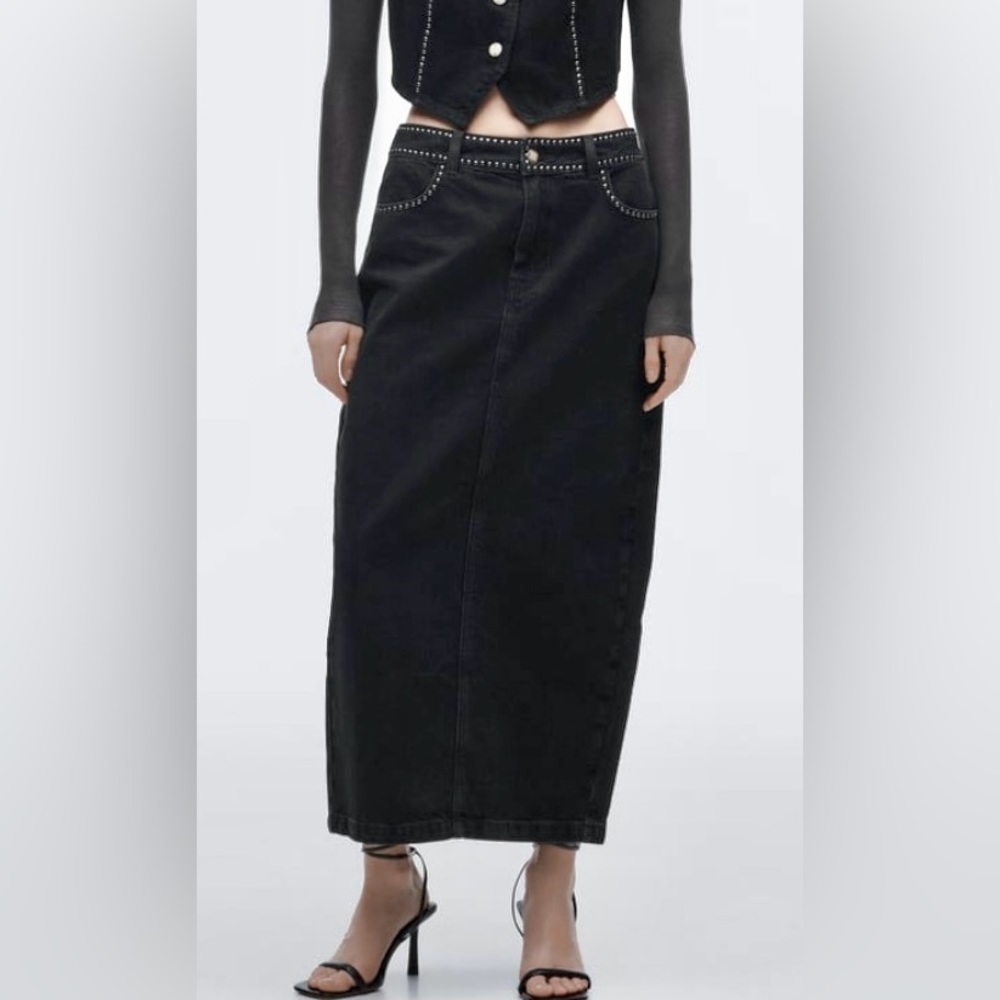 New Zara Studded Denim Black Skirt Size M